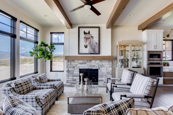 farmhouse-living-room