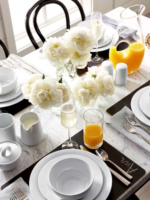 white-marble-dining-table